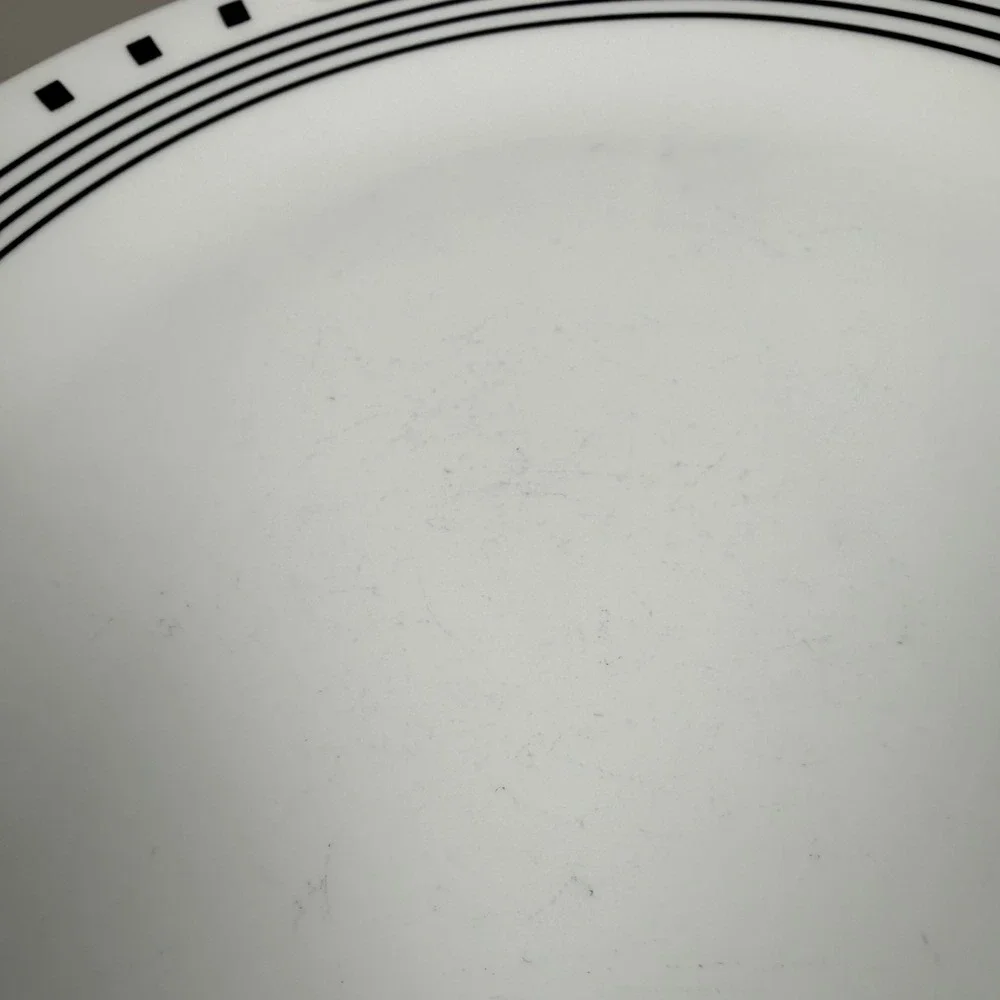 Set of 4x Corelle City Block Dinner Plates Vitrelle White Black Geometric 10.25